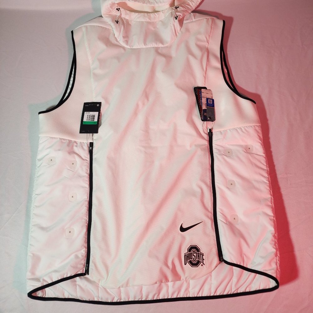 Nike White Sporty Vest Lightweight Water-Resistant